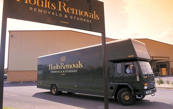 hoults removals van